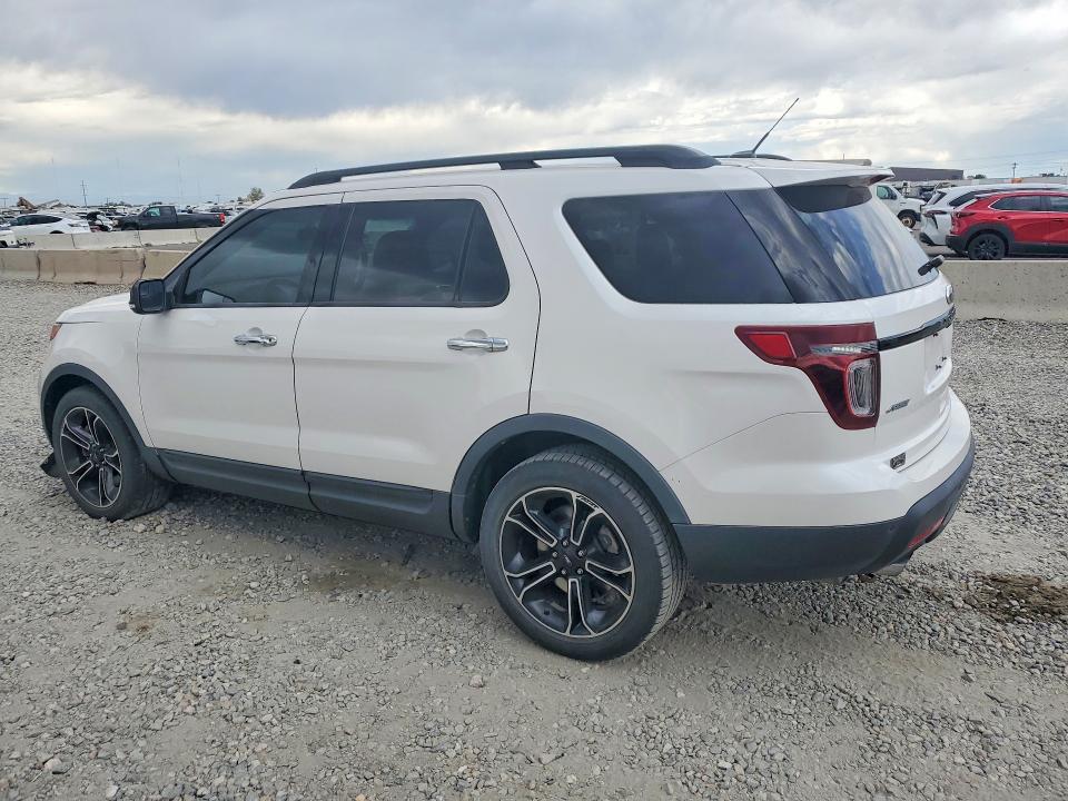 Photo 2 from auction – 2014 FORD EXPLORER with VIN 1FM5K8GT1EGA22758
