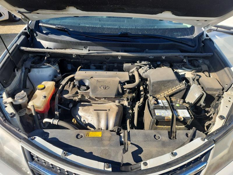 Photo 12 from auction – 2015 TOYOTA RAV4 with VIN 2T3RFREV4FW268505
