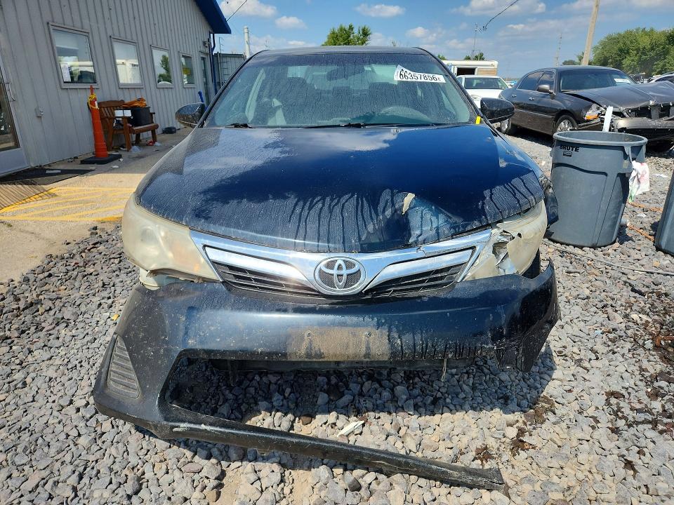 Снимка 5 от търг – 2014 TOYOTA CAMRY с VIN 4T4BF1FK8ER371351