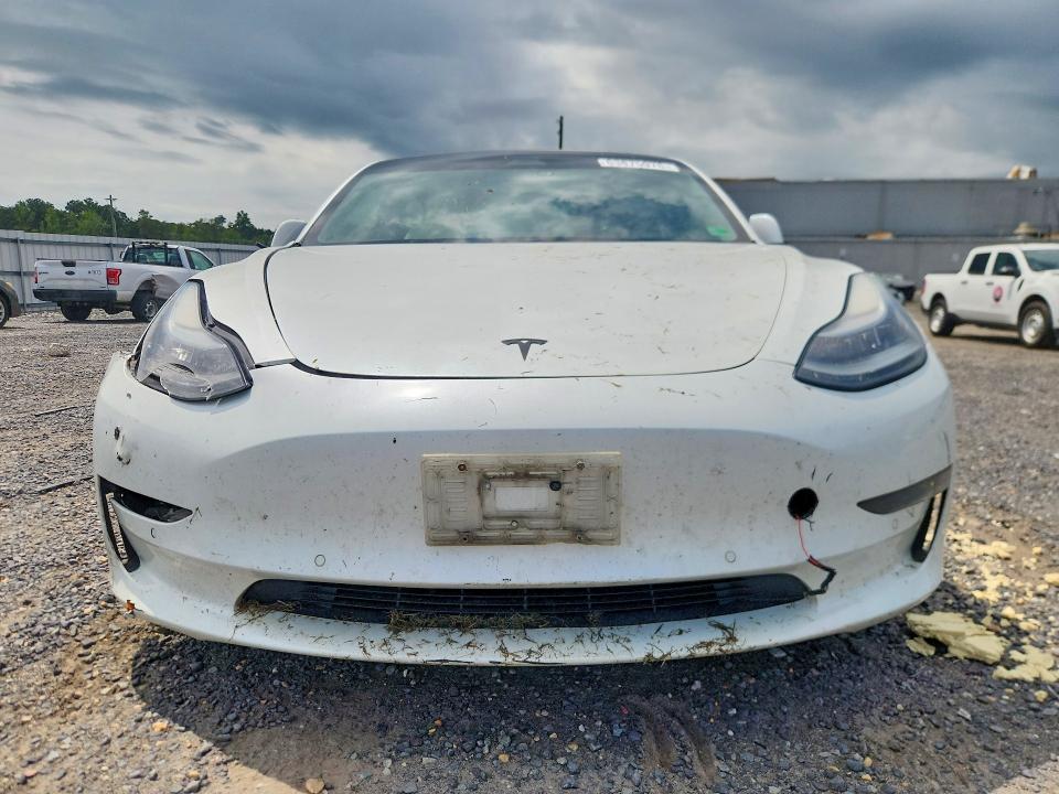 Photo 5 from auction – 2019 TESLA MODEL 3 with VIN 5YJ3E1EA2KF417808
