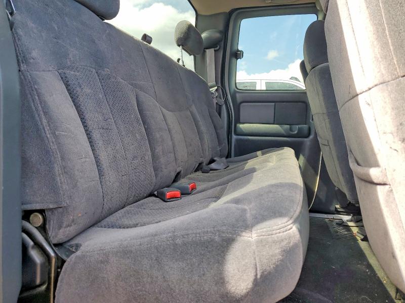 Photo 10 from auction – 2002 CHEVROLET SILVERADO with VIN 1GCHK29U72E145606