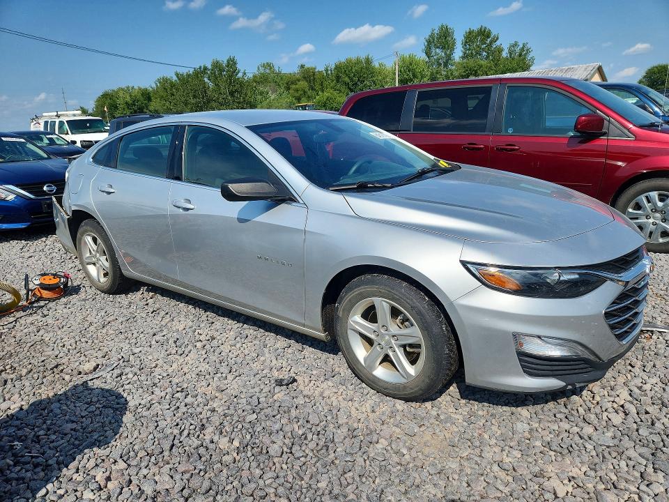 Photo 4 from auction – 2019 CHEVROLET MALIBU with VIN 1G1ZB5ST1KF226367
