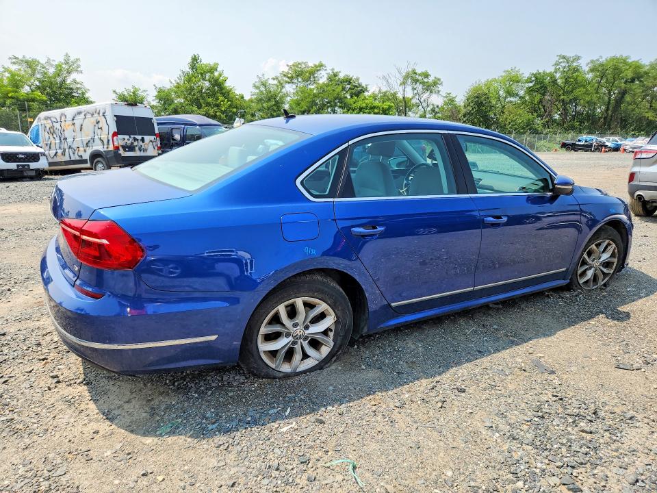 Photo 3 from auction – 2016 VOLKSWAGEN PASSAT with VIN 1VWAT7A34GC066456