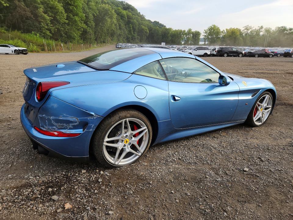 Снимка 3 от търг – 2017 FERRARI CALIFORNIA T с VIN ZFF77XJA4H0224346