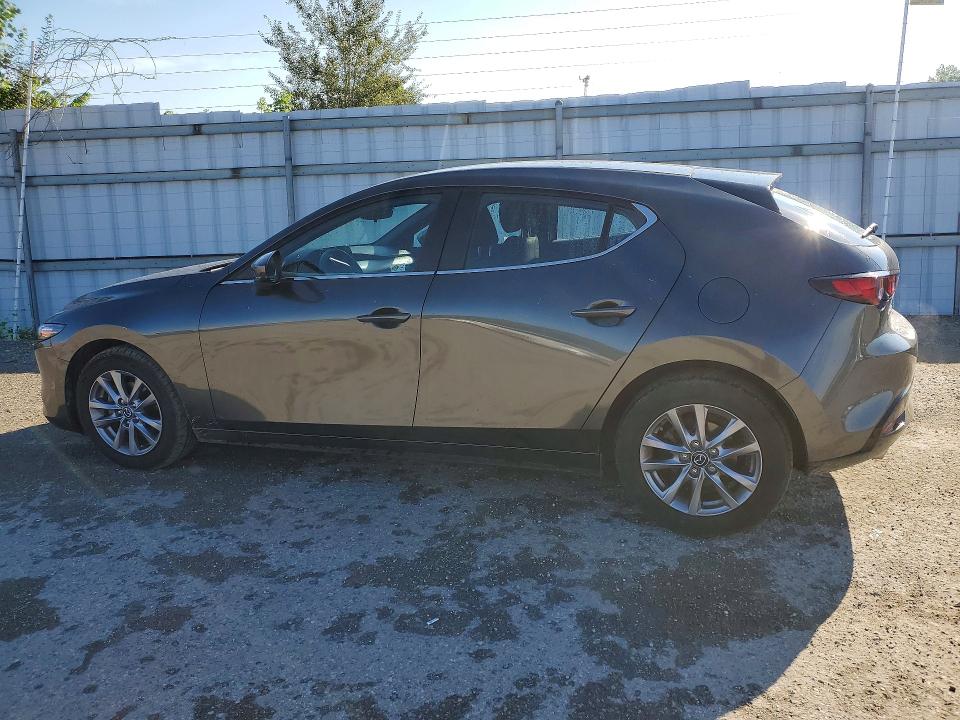 Photo 2 from auction – 2022 MAZDA 3 with VIN JM1BPAK76N1519950