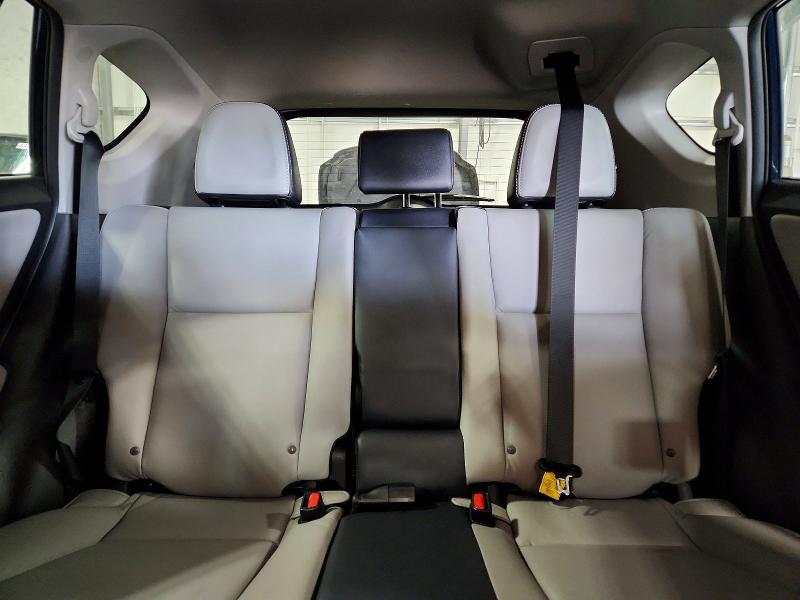 Photo 10 from auction – 2017 TOYOTA RAV4 with VIN 2T3DFREV7HW687851