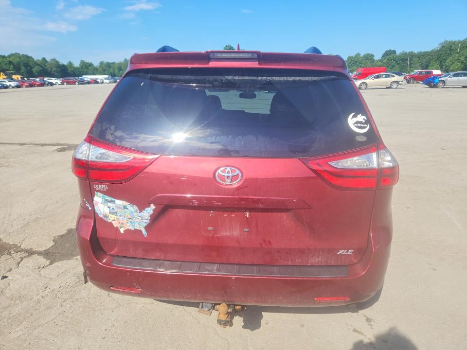 Photo 6 from auction – 2018 TOYOTA SIENNA with VIN 5TDYZ3DC0JS906730