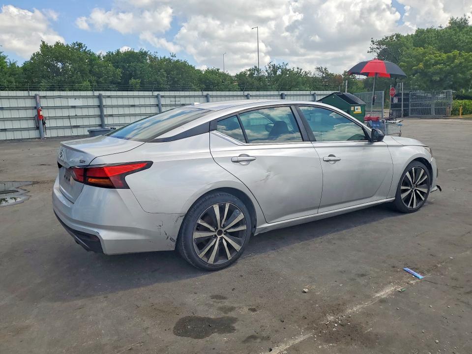 Photo 3 from auction – 2019 NISSAN ALTIMA with VIN 1N4BL4CV1KC146476