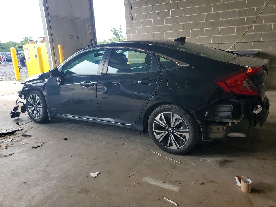 Photo 2 from auction – 2016 HONDA CIVIC with VIN 19XFC1F43GE033190