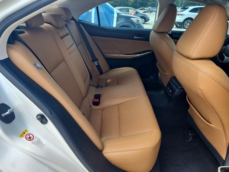 Photo 10 from auction – 2017 LEXUS IS with VIN JTHBA1D27H5056697