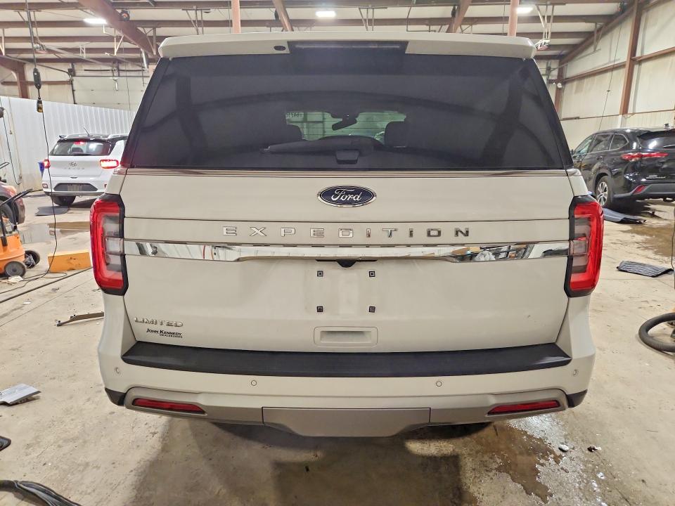 Photo 6 from auction – 2024 FORD EXPEDITION with VIN 1FMJU2A83REA79183
