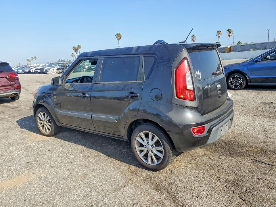 Photo 2 from auction – 2013 KIA SOUL with VIN KNDJT2A66D7482397