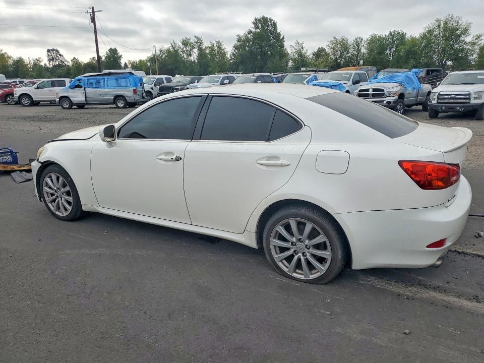 Photo 2 from auction – 2006 LEXUS IS with VIN JTHCK262662007669