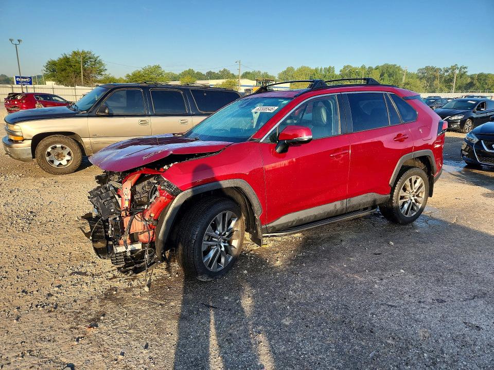 TOYOTA RAV4 2019 with VIN 2T3A1RFV4KW076263 - Photo from auction