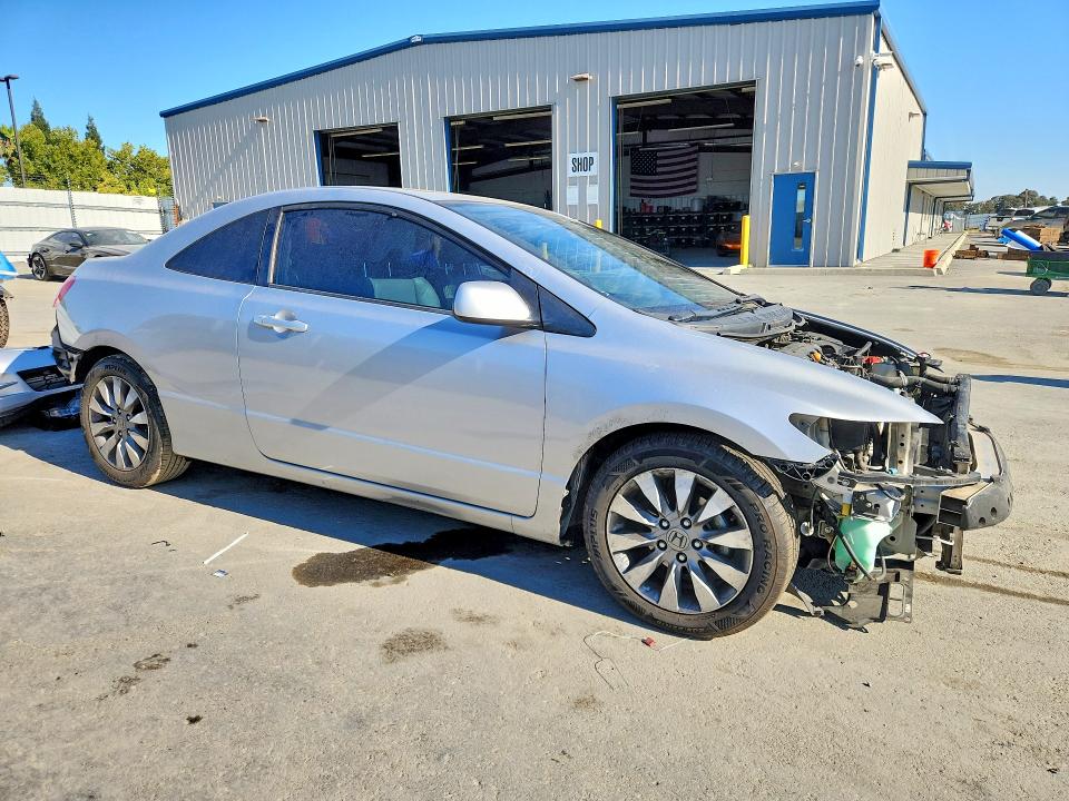 Photo 4 from auction – 2010 HONDA CIVIC with VIN 2HGFG1B93AH526743