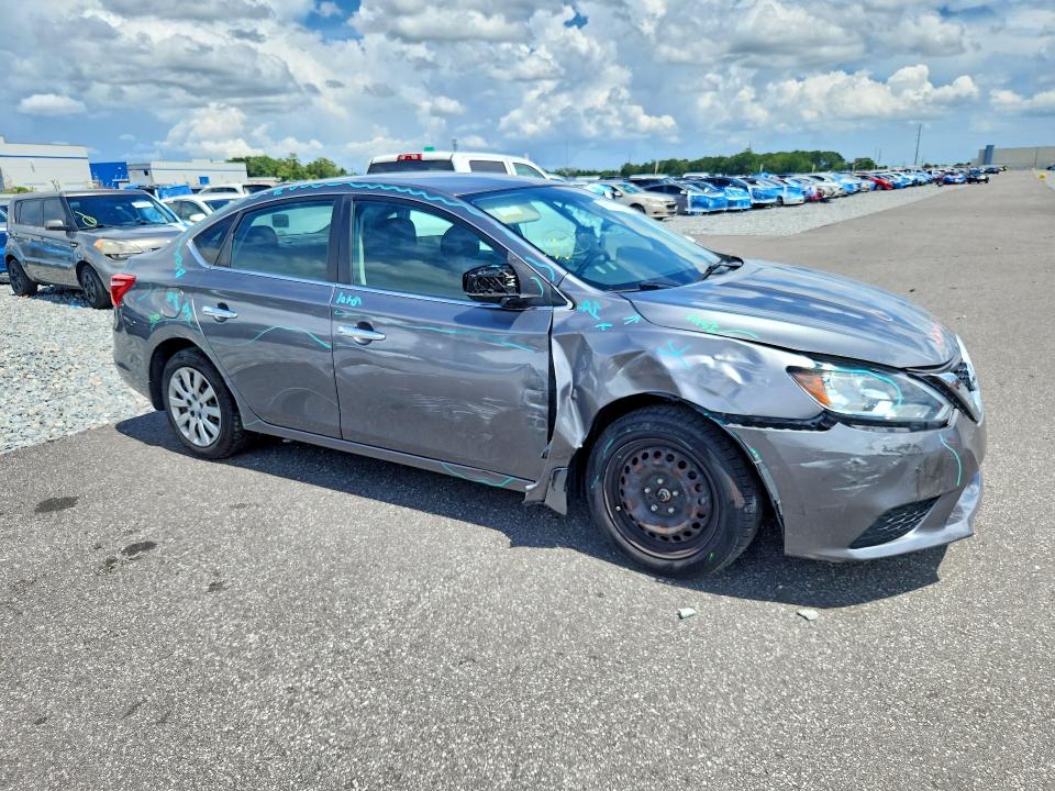 Photo 4 from auction – 2018 NISSAN SENTRA with VIN 3N1AB7AP2JY273843