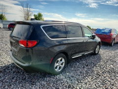 Zdjęcie 3 z aukcji – 2017 CHRYSLER PACIFICA z VIN 2C4RC1EGXHR656248