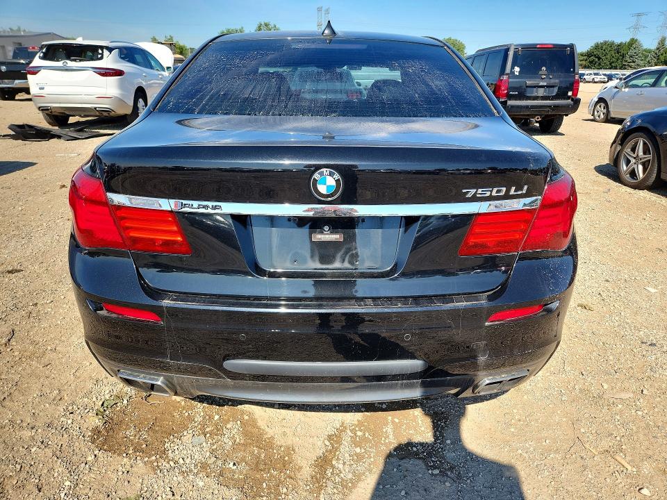 Снимка 6 от търг – 2013 BMW 750 с VIN WBAYE8C54DD131910