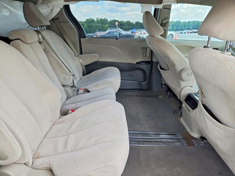 Photo 11 from auction – 2012 TOYOTA SIENNA with VIN 5TDKK3DC7CS230306