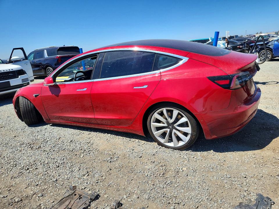 Photo 2 from auction – 2018 TESLA MODEL 3 with VIN 5YJ3E1EA9JF024371