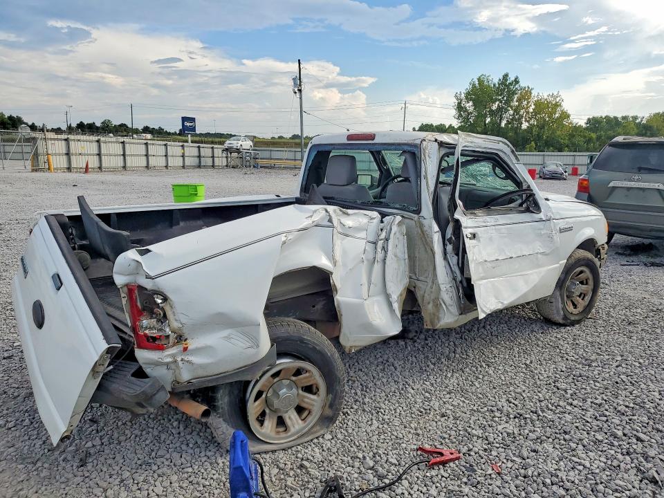 Foto 3 de la subasta – 2011 FORD RANGER con VIN 1FTKR1AD5BPB17895