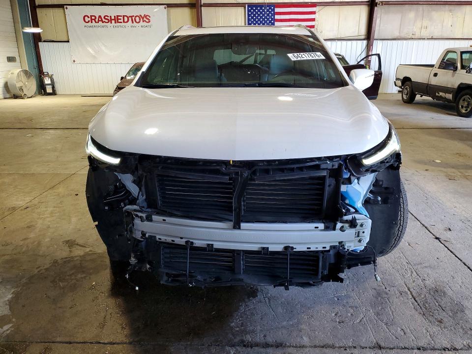 Photo 5 from auction – 2024 BUICK ENCLAVE with VIN 5GAEVBKW0RJ106820