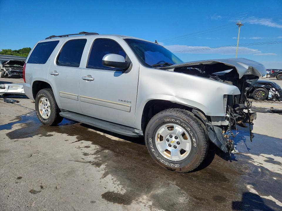 Photo 4 from auction – 2013 CHEVROLET TAHOE with VIN 1GNSKBE0XDR337937