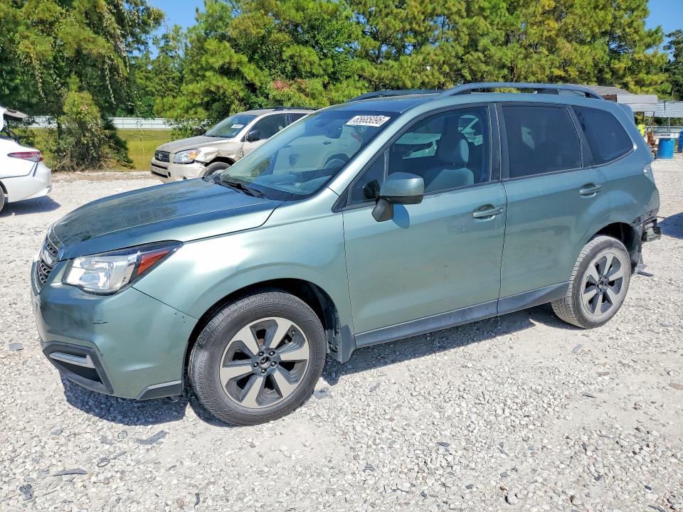 SUBARU FORESTER 2017 with VIN JF2SJAGC1HH460830 - Photo from auction