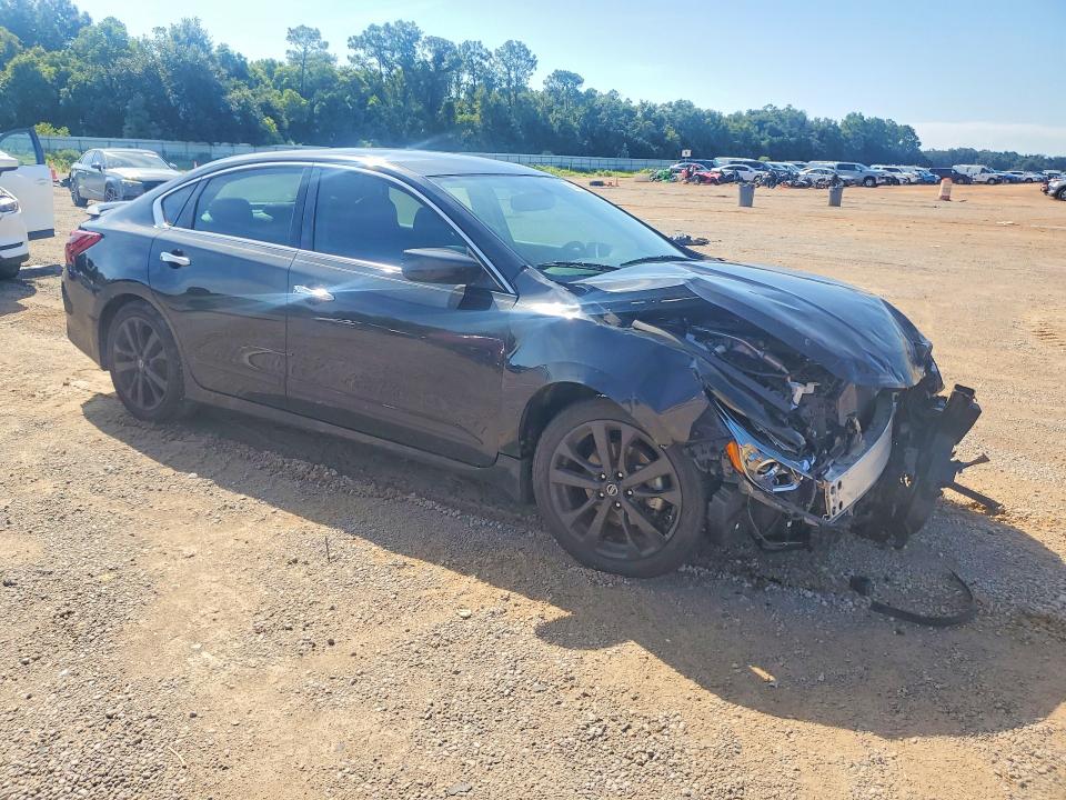 Photo 4 from auction – 2018 NISSAN ALTIMA with VIN 1N4AL3AP1JC290134