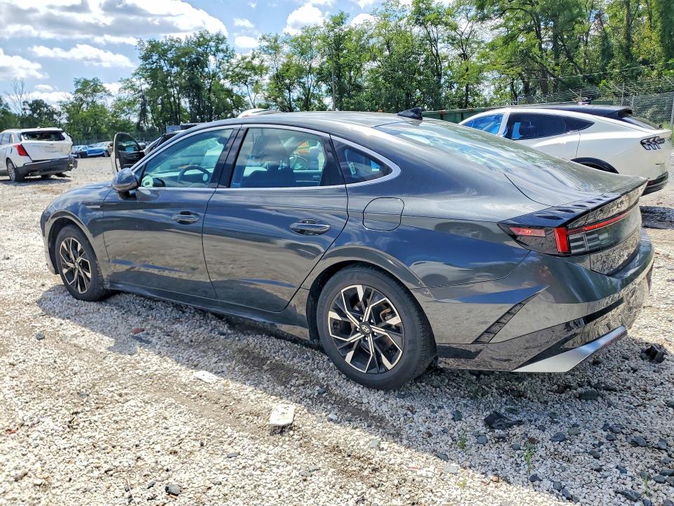Photo 2 from auction – 2025 HYUNDAI SONATA with VIN KMHL64JA5SA461942