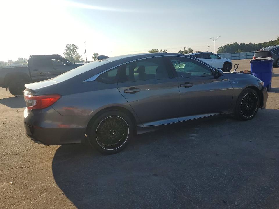 Photo 3 from auction – 2018 HONDA ACCORD with VIN 1HGCV3F19JA007543