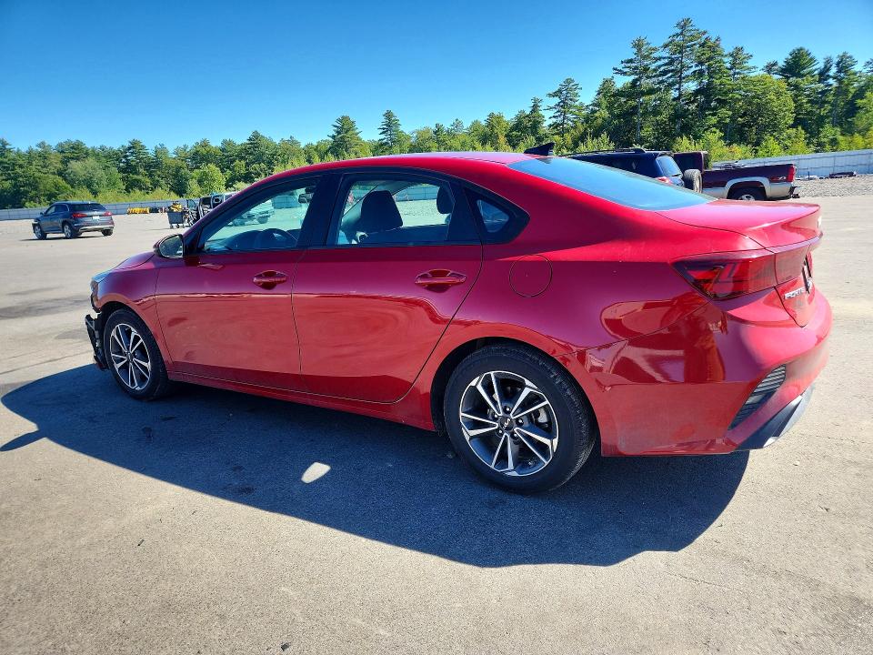 Снимка 2 от търг – 2023 KIA FORTE с VIN 3KPF24AD8PE515441