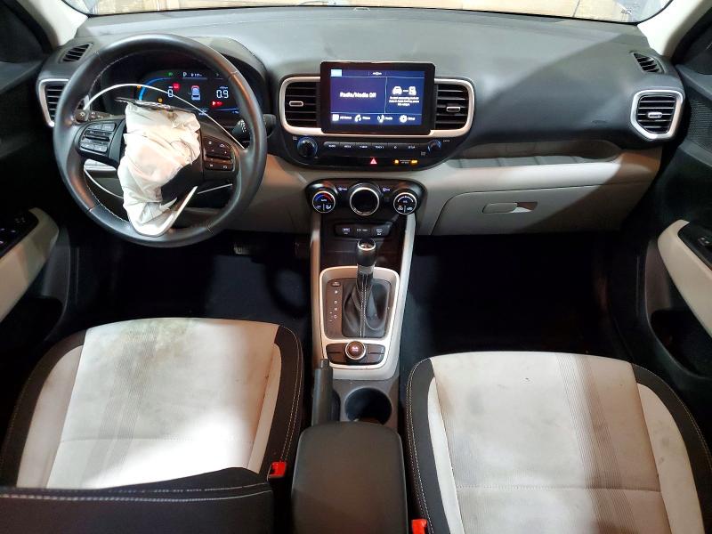 Photo 8 from auction – 2023 HYUNDAI VENUE with VIN KMHRC8A30PU213227