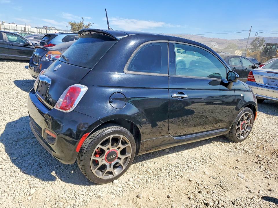 Photo 3 from auction – 2015 FIAT 500 with VIN 3C3CFFBR8FT528055