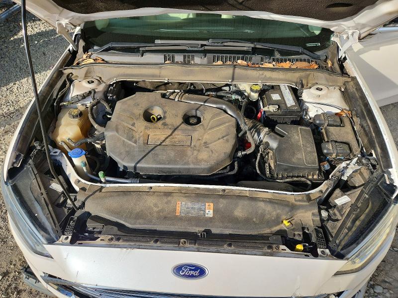 Zdjęcie 11 z aukcji – 2017 FORD FUSION z VIN 3FA6P0K96HR244979