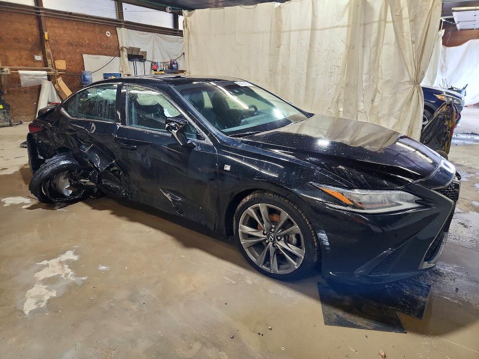 Photo 4 from auction – 2019 LEXUS ES with VIN 58ABZ1B15KU023655