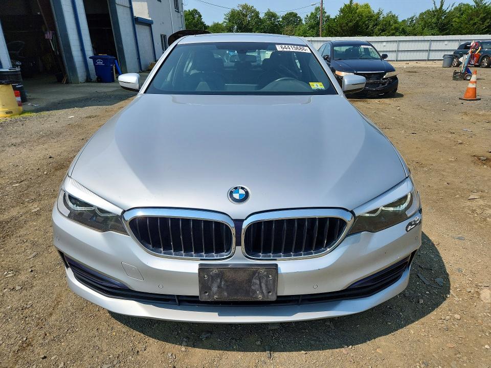 Photo 5 from auction – 2018 BMW 530 with VIN WBAJA7C56JWA74829