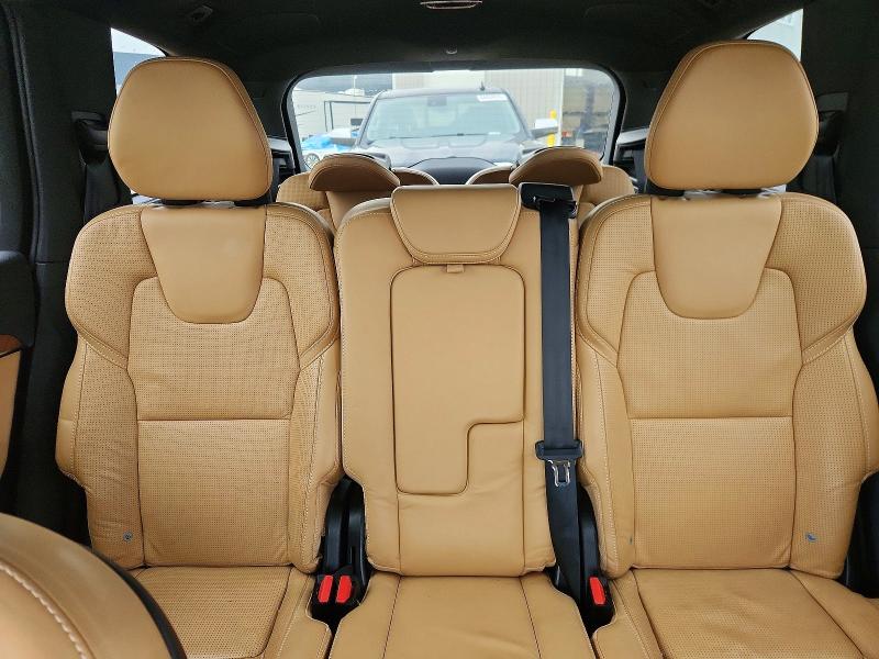 Photo 10 from auction – 2018 VOLVO XC90 with VIN YV4A22PL9J1330917