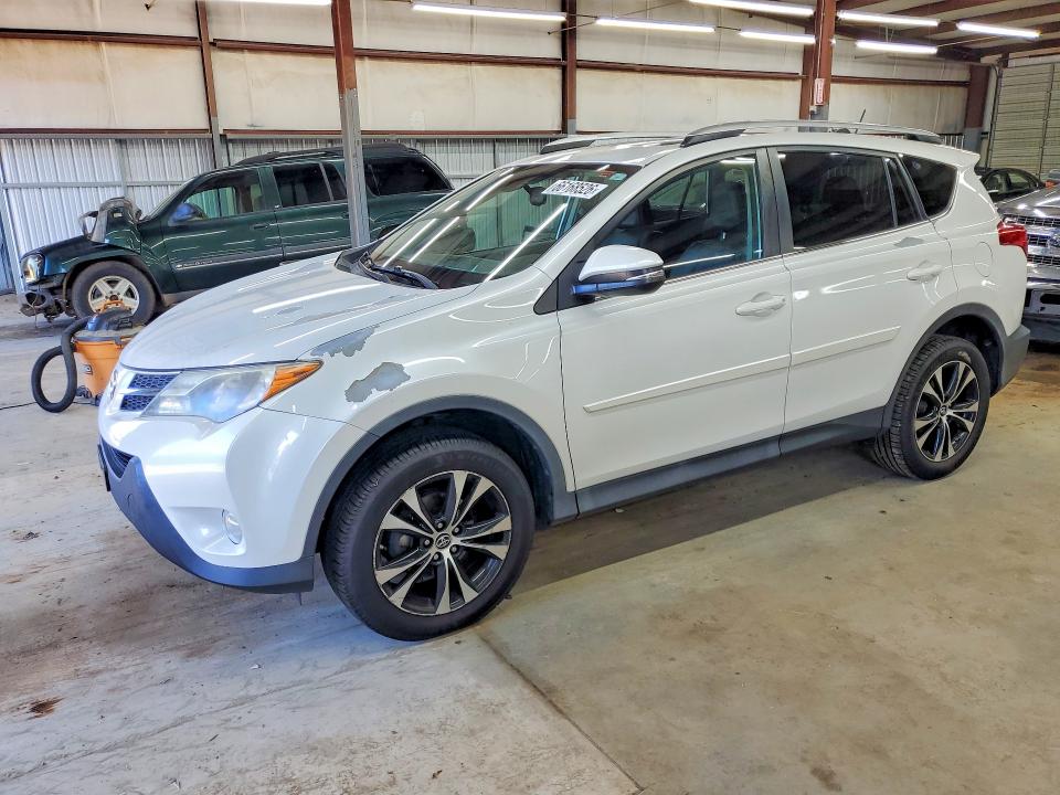 TOYOTA RAV4 2015 with VIN 2T3DFREV2FW398583 - Photo from auction