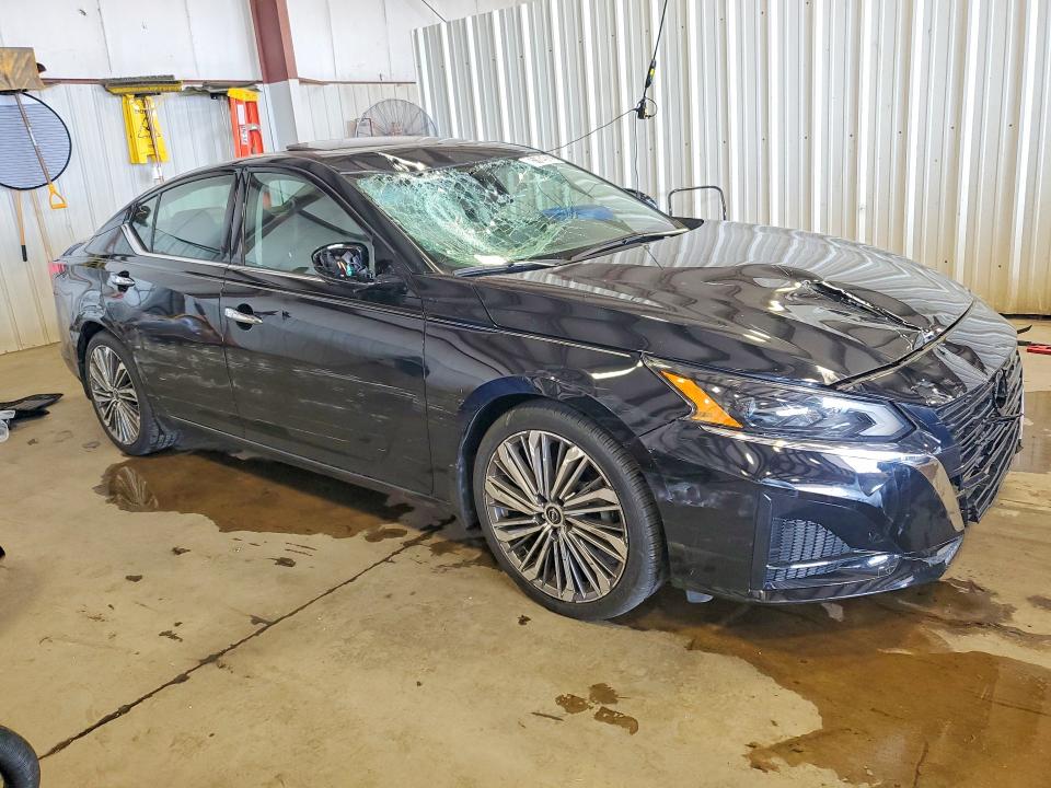 Photo 4 from auction – 2023 NISSAN ALTIMA with VIN 1N4BL4EV7PN409837