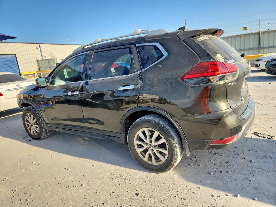Photo 2 from auction – 2017 NISSAN ROGUE with VIN 5N1AT2MVXHC815521