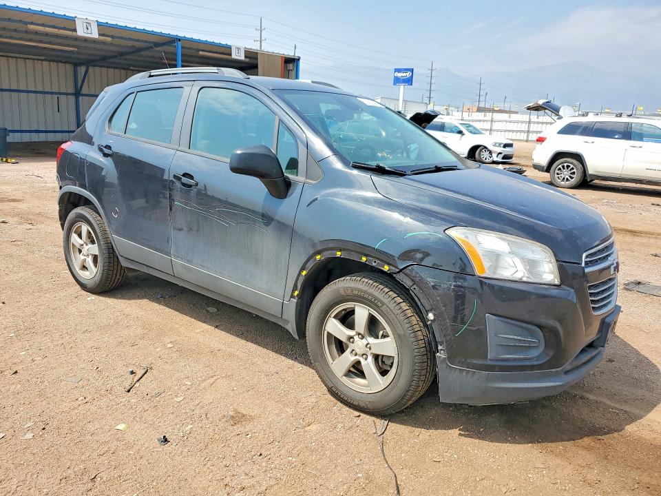 Photo 4 from auction – 2015 CHEVROLET TRAX with VIN KL7CJPSB8FB104019