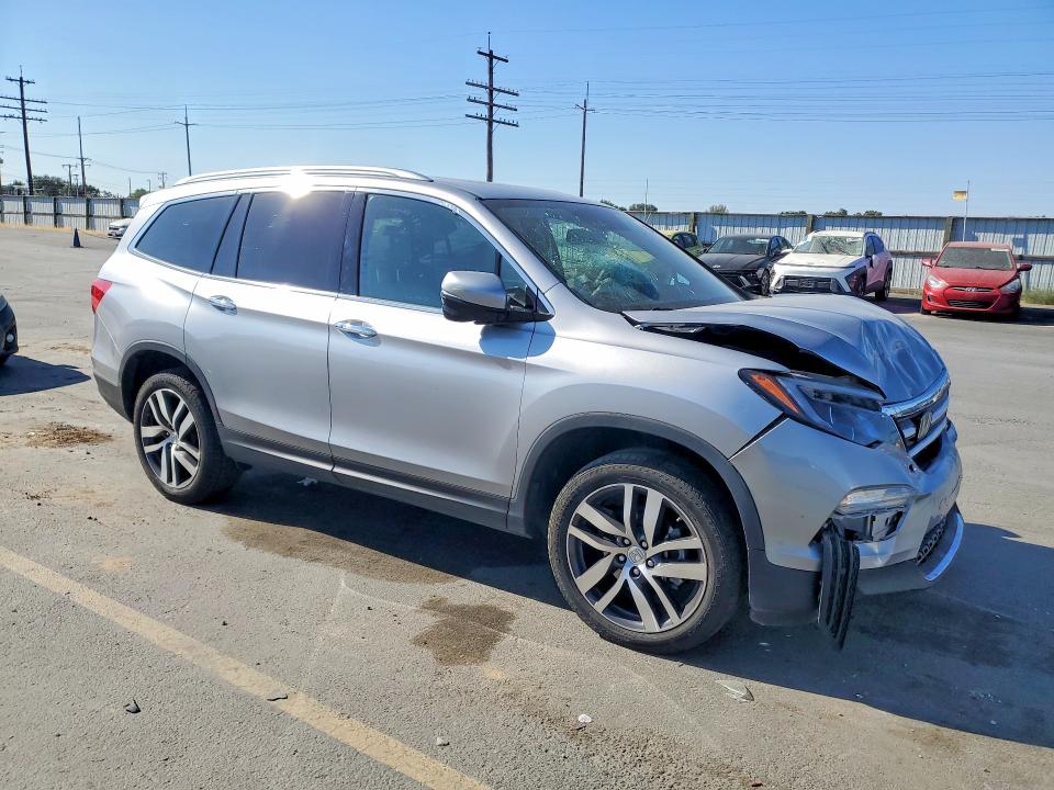 Photo 4 from auction – 2017 HONDA PILOT with VIN 5FNYF6H91HB058851