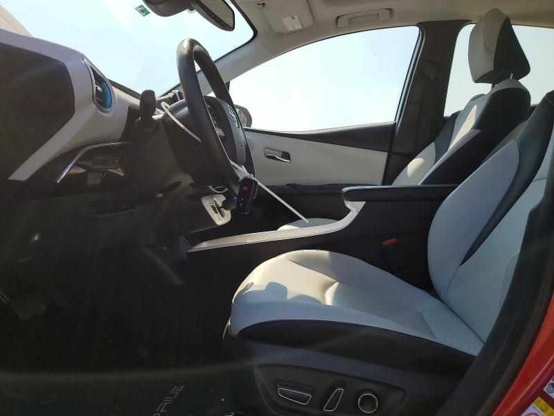 Photo 7 from auction – 2018 TOYOTA PRIUS with VIN JTDKARFUXJ3058380
