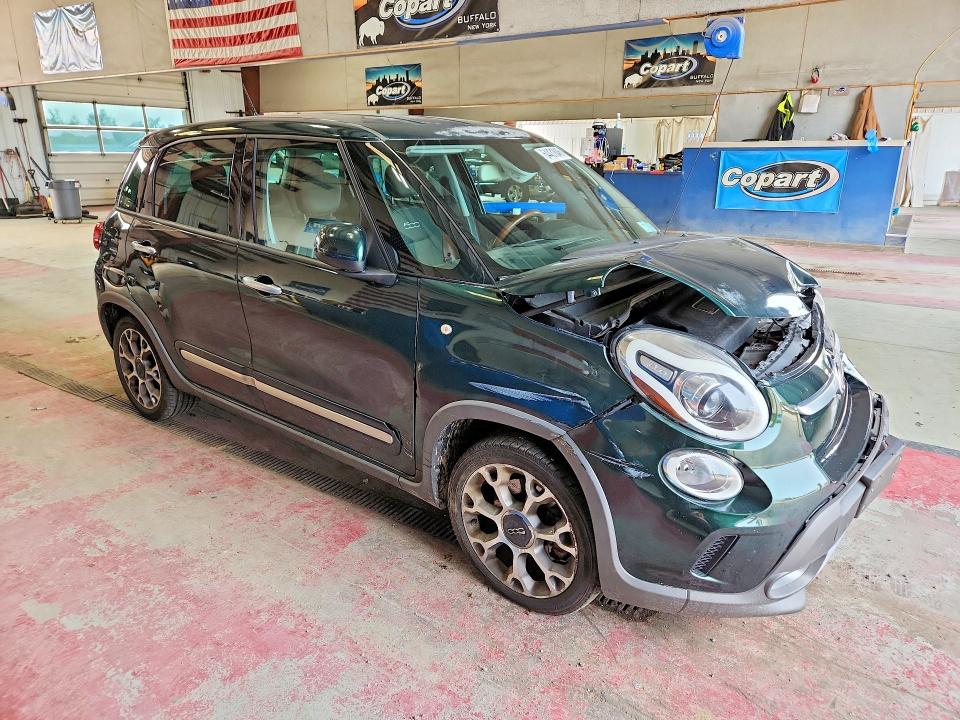 Фото 4 с аукциона – 2014 FIAT 500L с VIN ZFBCFADH6EZ020745