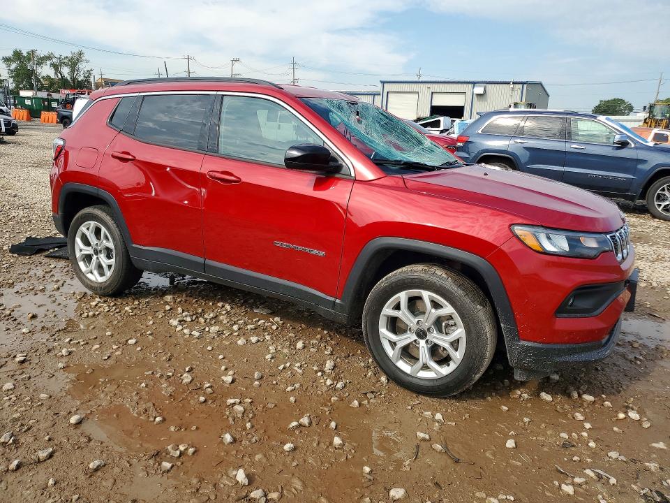 صورة رقم 4 من المزاد - 2025 JEEP COMPASS مع VIN 3C4NJDBN1ST569111