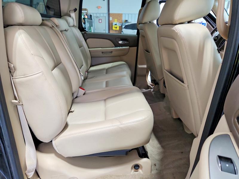 Photo 10 from auction – 2013 CHEVROLET AVALANCHE with VIN 3GNTKFE79DG377497