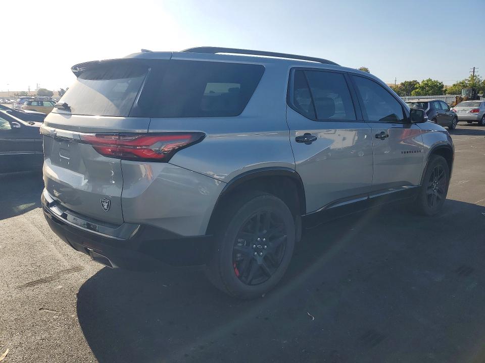 Photo 3 from auction – 2023 CHEVROLET TRAVERSE with VIN 1GNERKKW5PJ287324