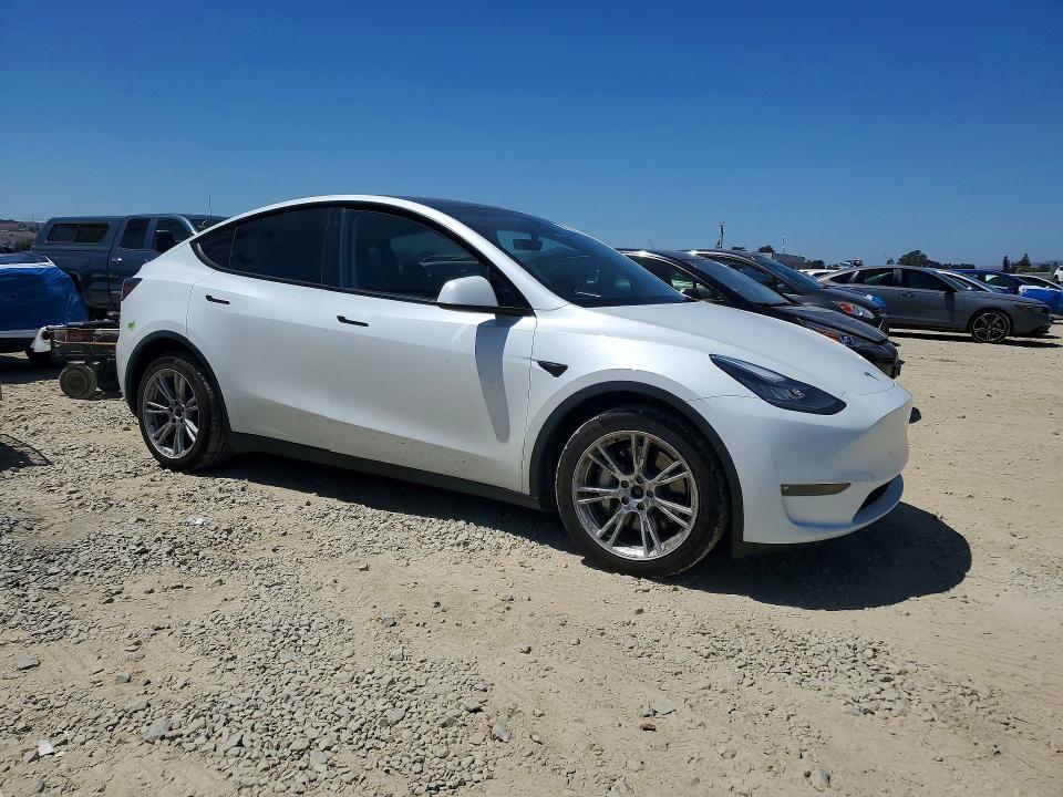 Photo 4 from auction – 2023 TESLA MODEL Y with VIN 7SAYGDEEXPF611162