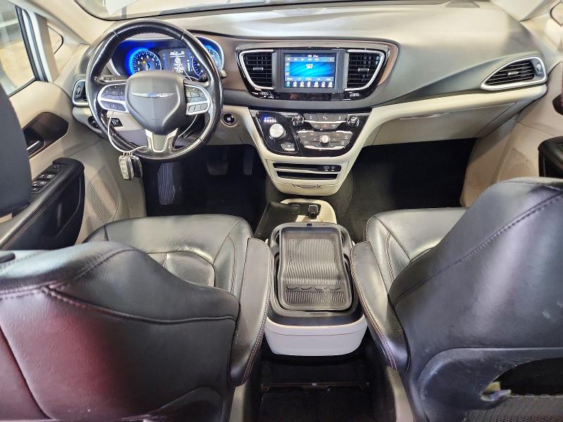 Photo 8 from auction – 2019 CHRYSLER PACIFICA with VIN 2C4RC1BG2KR539825